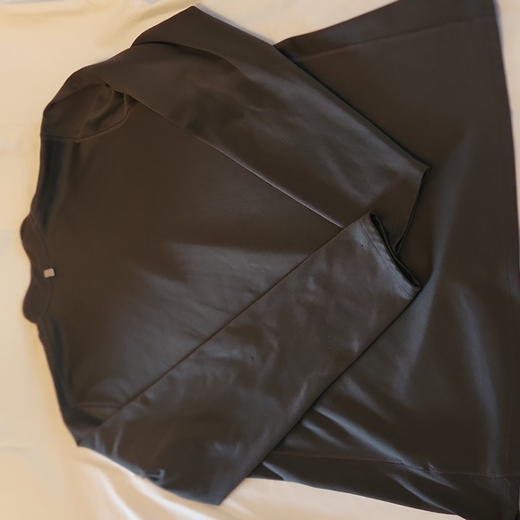 Nike Running Men's Quarter-zip, Long Sleeve DRI-FIT pullover - Picture 7 of 7